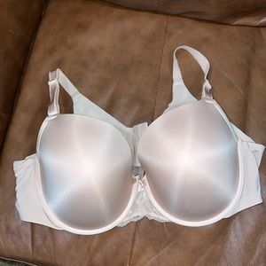 Torrid Curve Push Up T- Shirt Bra                     New with out tag